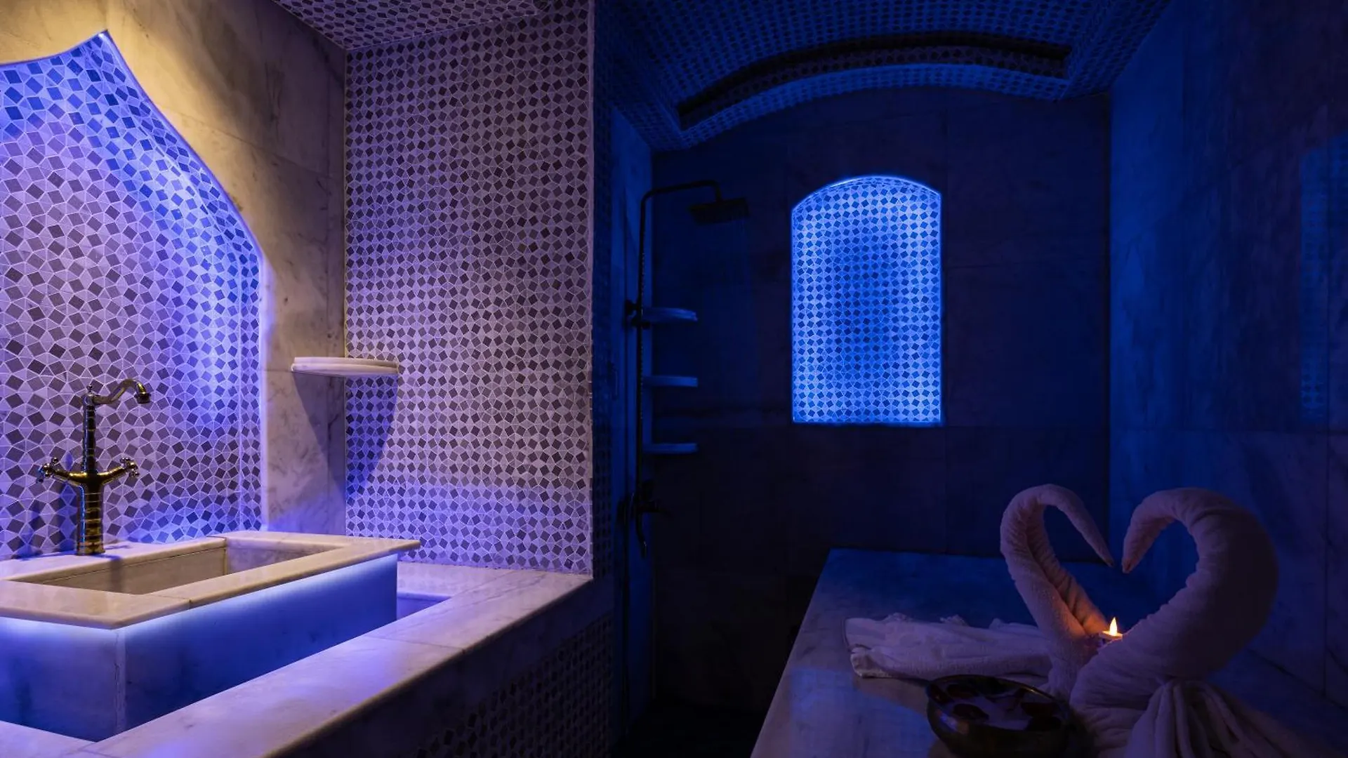 Cristal Hotel Abu Dhabi