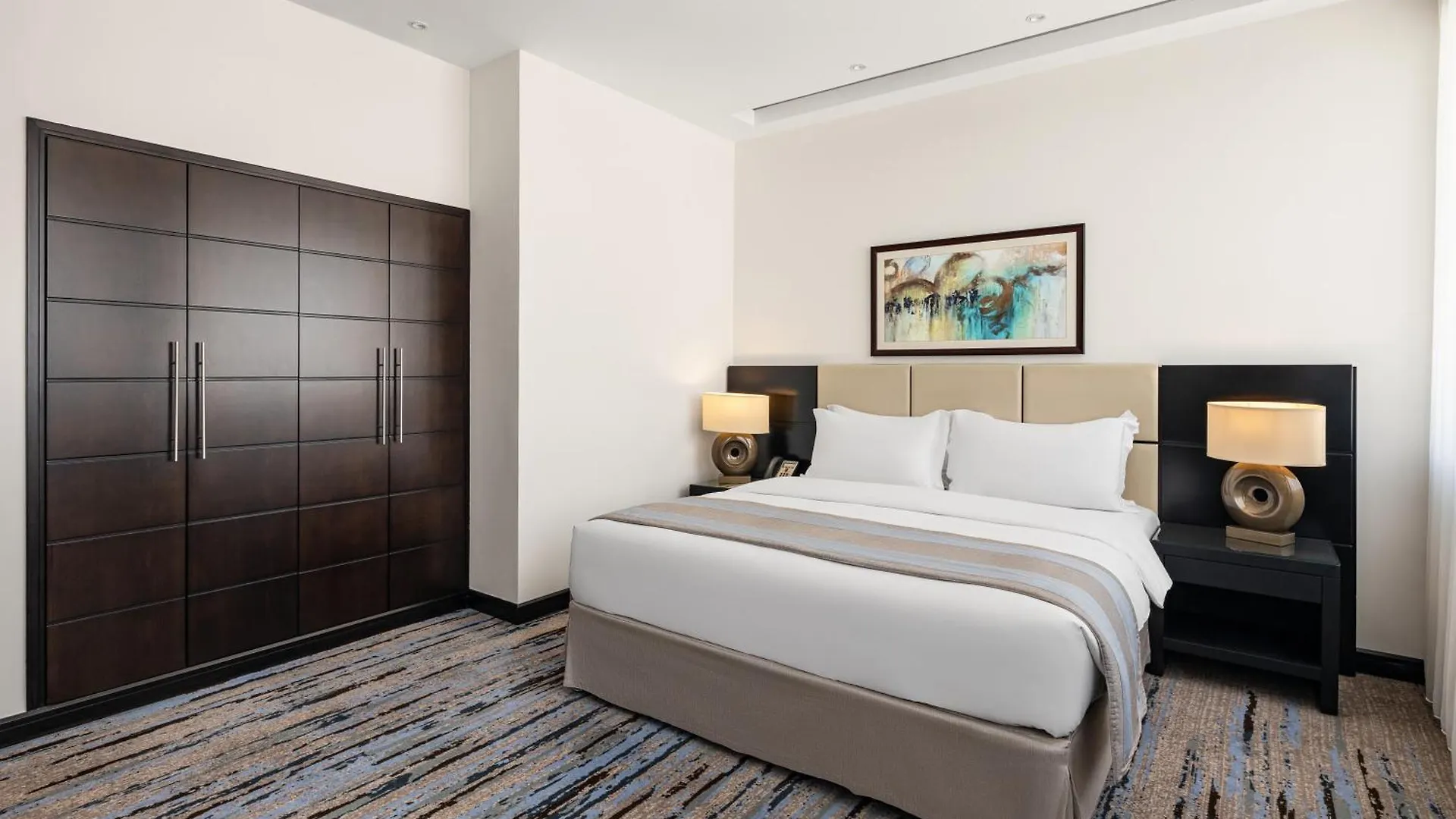 Cristal Hotel Abu Dhabi