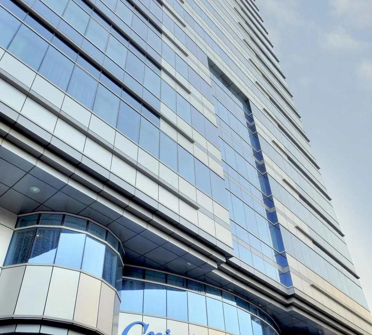 Cristal Hotel Abu Dhabi