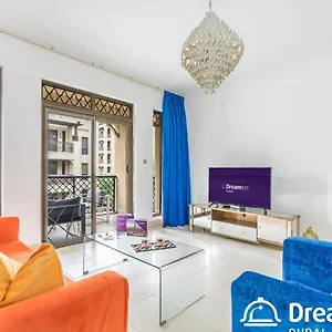 https://dream-inn-dubai-apartments-old-town-miska.sharjah-hotels.com