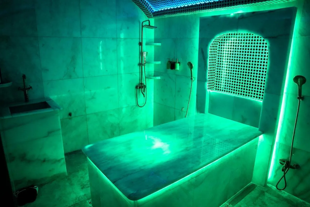 Cristal Hotel Абу-Даби