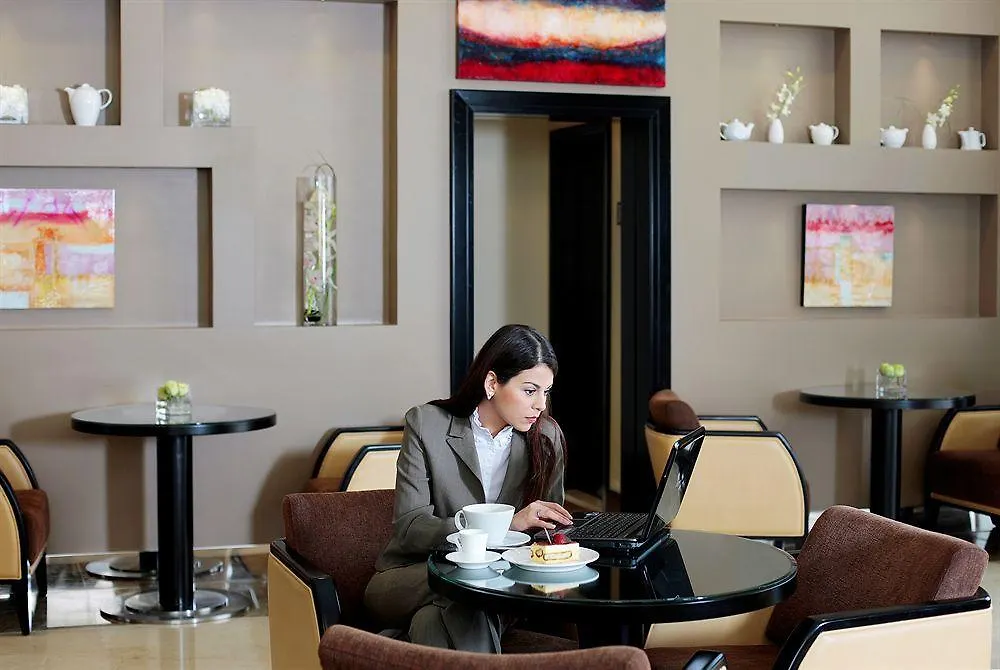 Cristal Hotel Abu Dabi